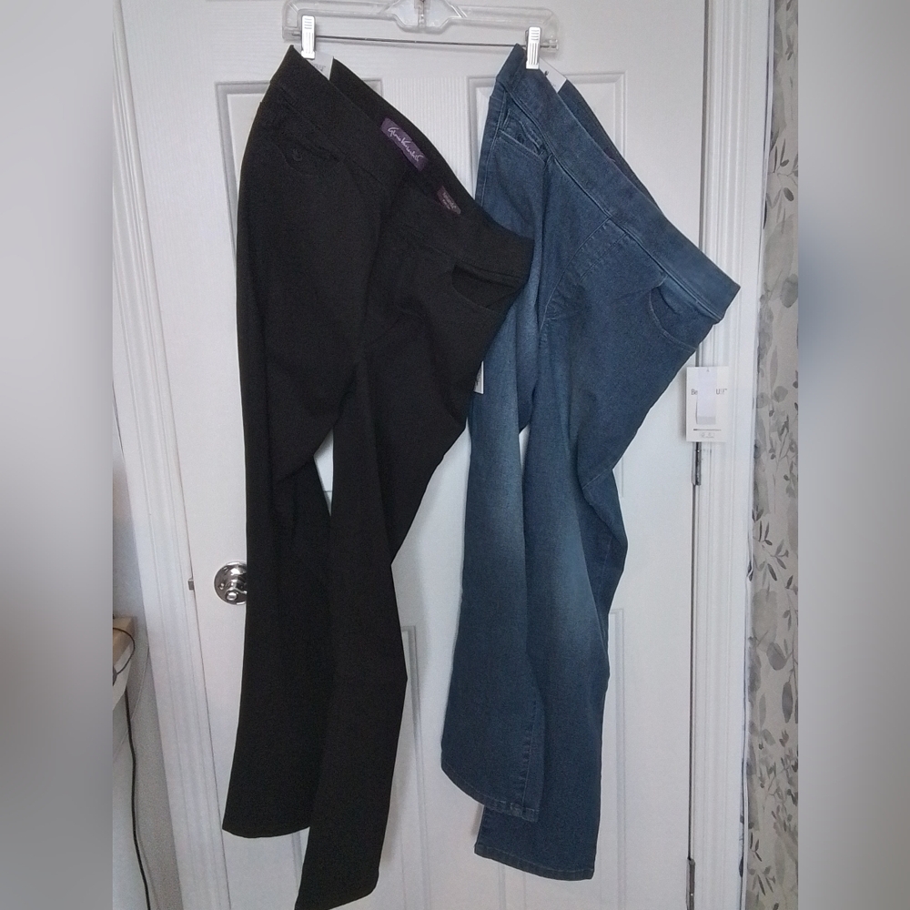 Gloria VANDERBILT Amanda Black and Blue Jeans Set